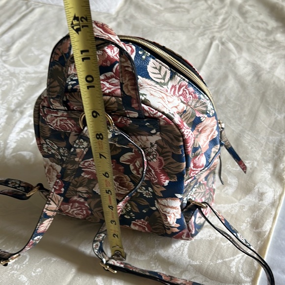 Mini floral backpack - Picture 6 of 8